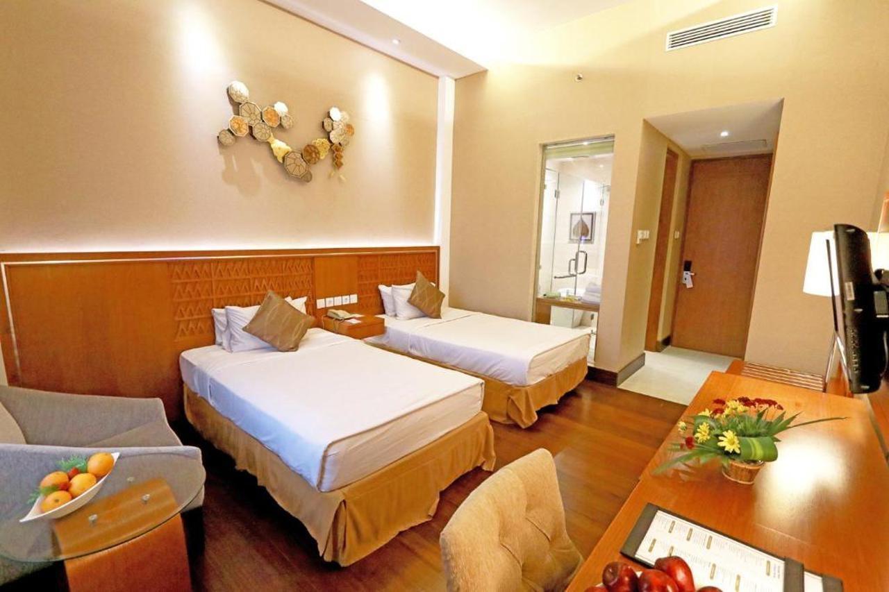 Patra Semarang Hotel & Convention Exteriér fotografie