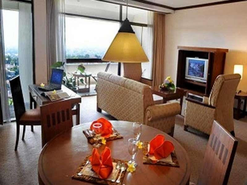 Patra Semarang Hotel & Convention Exteriér fotografie